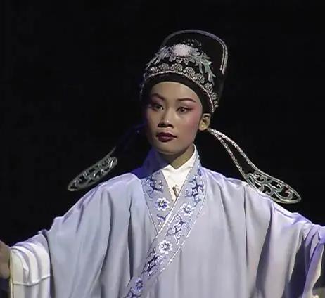梨园子弟,娄周英简介著名越剧演员