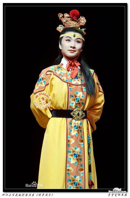 梨园子弟,李霄雯简介