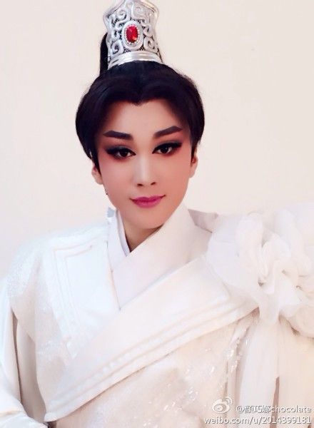 梨园子弟,颜巧娜简介