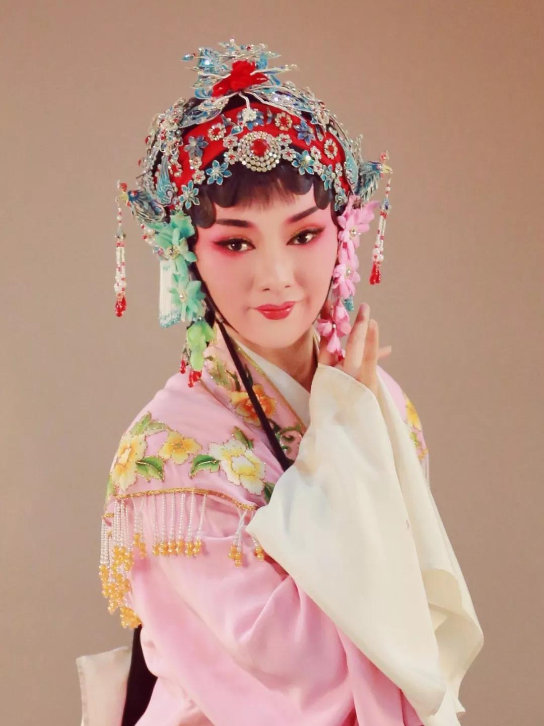 梨园子弟,张菊秀简介著名越剧演员